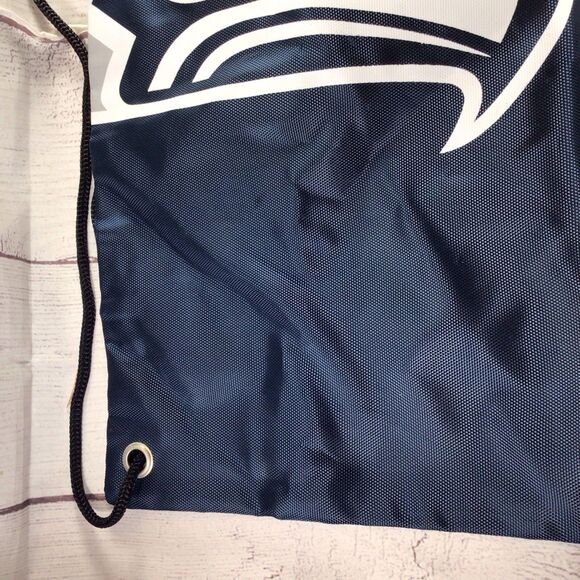 Seattle Seahawks Football Drawstring Bag Backpack Sling Gym Bag FOCO Brand - Picture 6 of 16
